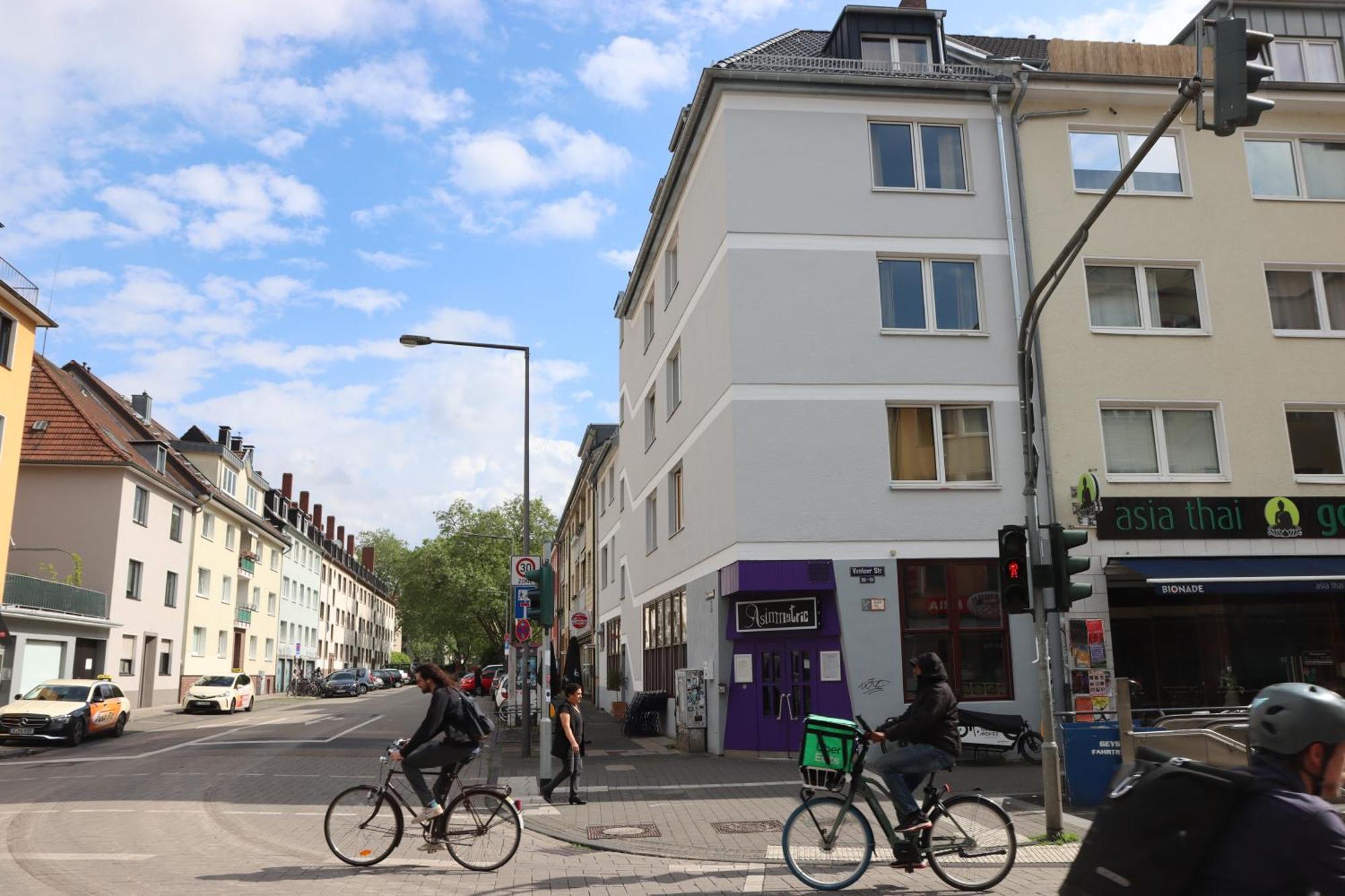 Weltempfaenger Backpacker Hostel โคโลญ ภายนอก รูปภาพ