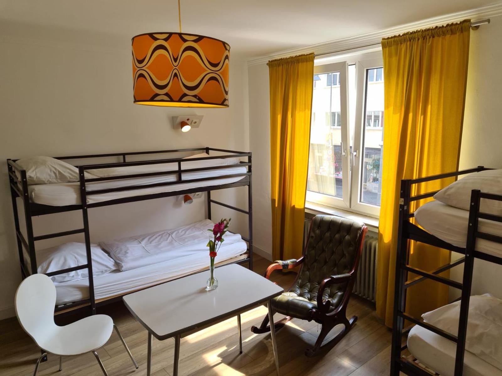 Weltempfaenger Backpacker Hostel โคโลญ ภายนอก รูปภาพ