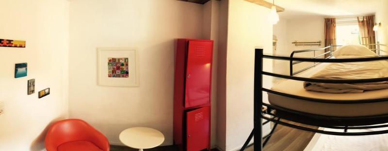 Weltempfaenger Backpacker Hostel โคโลญ ภายนอก รูปภาพ